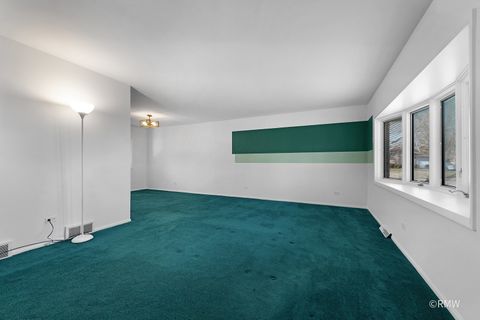 Tiny photo for 1800 N Iris Drive, Palatine, IL 60074 (MLS # 12546390)