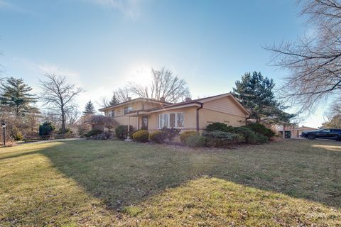 Tiny photo for 1800 N Iris Drive, Palatine, IL 60074 (MLS # 12546390)