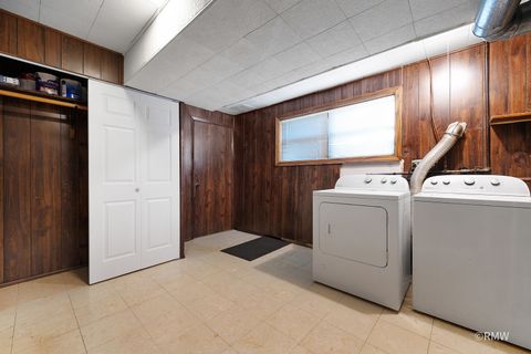 Tiny photo for 1800 N Iris Drive, Palatine, IL 60074 (MLS # 12546390)