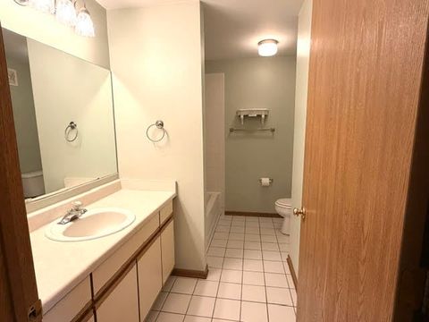 Tiny photo for 1560 Thornfield Lane #3, Roselle, IL 60172 (MLS # 12584045)