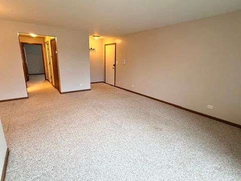 Tiny photo for 1560 Thornfield Lane #3, Roselle, IL 60172 (MLS # 12584045)