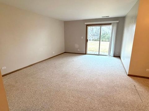 Tiny photo for 1560 Thornfield Lane #3, Roselle, IL 60172 (MLS # 12584045)