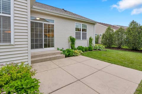 Tiny photo for 918 Scottsdale Drive, Pingree Grove, IL 60140 (MLS # 12673680)