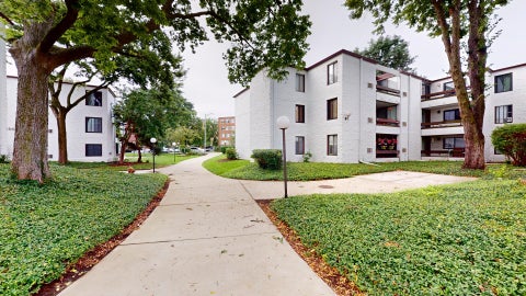 Tiny photo for 334 W Miner Street #3B, Arlington Heights, IL 60005 (MLS # 12730439)
