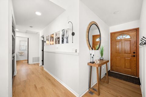 Tiny photo for 1102 Oxford Circle, Sycamore, IL 60178 (MLS # 12569639)