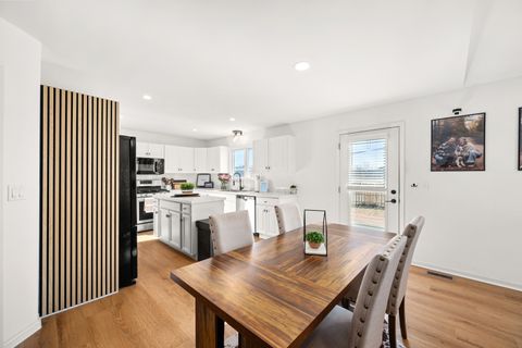 Tiny photo for 1102 Oxford Circle, Sycamore, IL 60178 (MLS # 12569639)