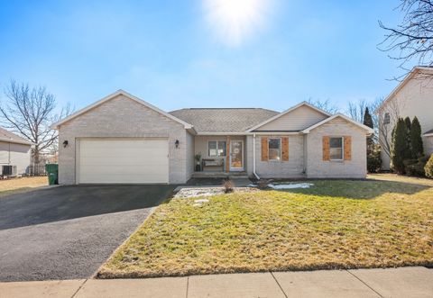 Photo of 1102 Oxford Circle, Sycamore, IL 60178 (MLS # 12569639)