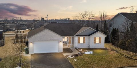 Tiny photo for 1102 Oxford Circle, Sycamore, IL 60178 (MLS # 12569639)