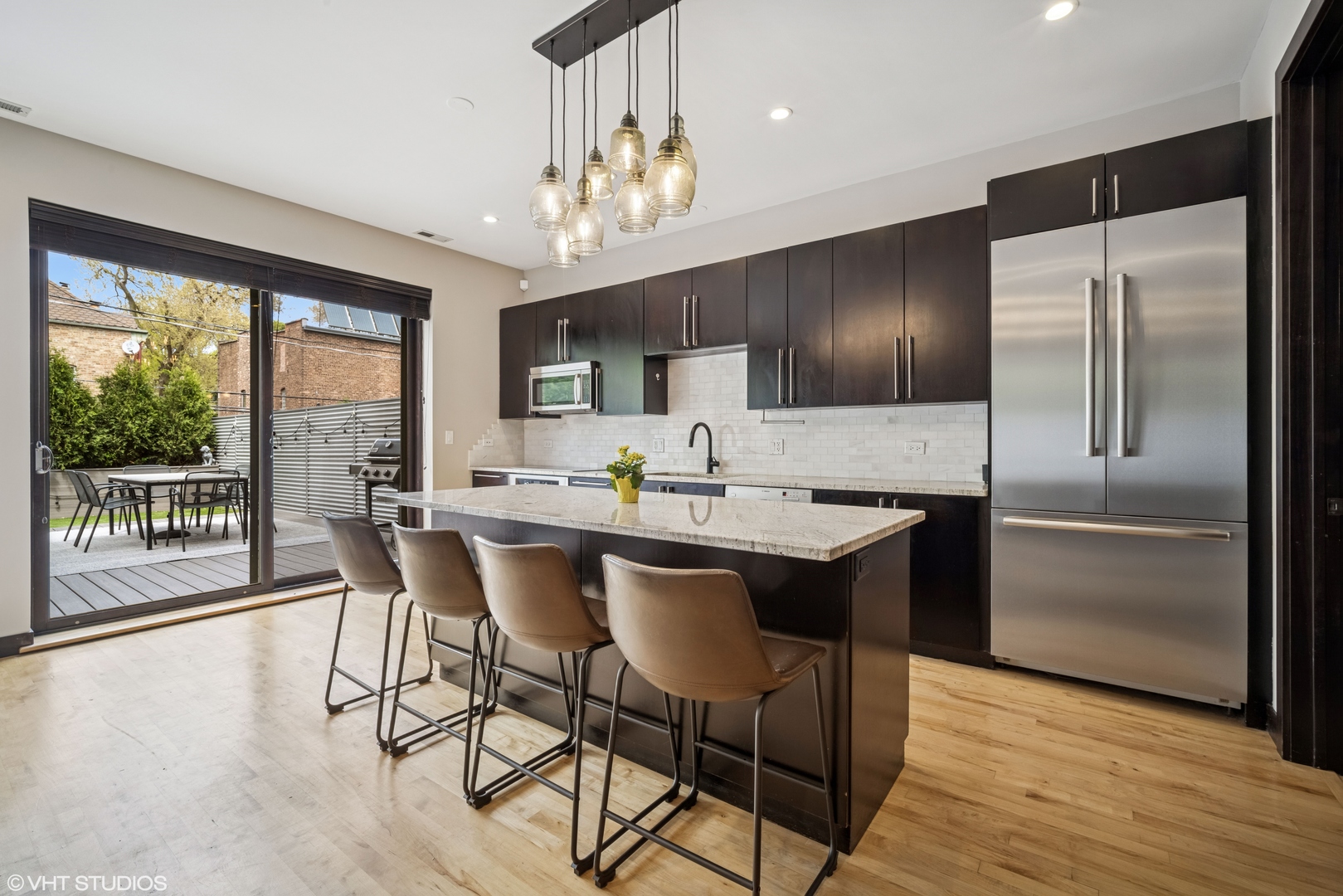 2130 W North Avenue 208