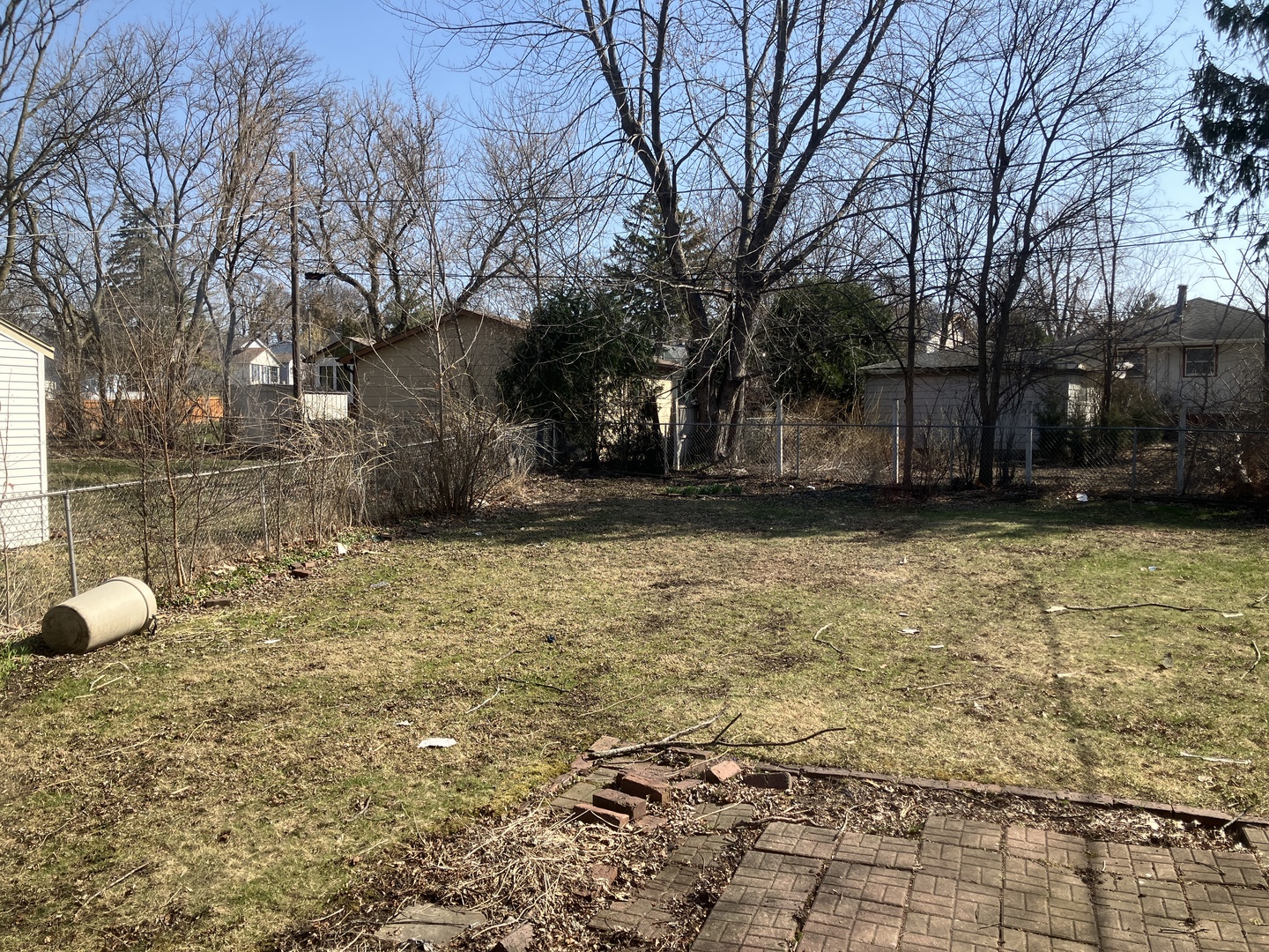 1511 N Poplar Avenue