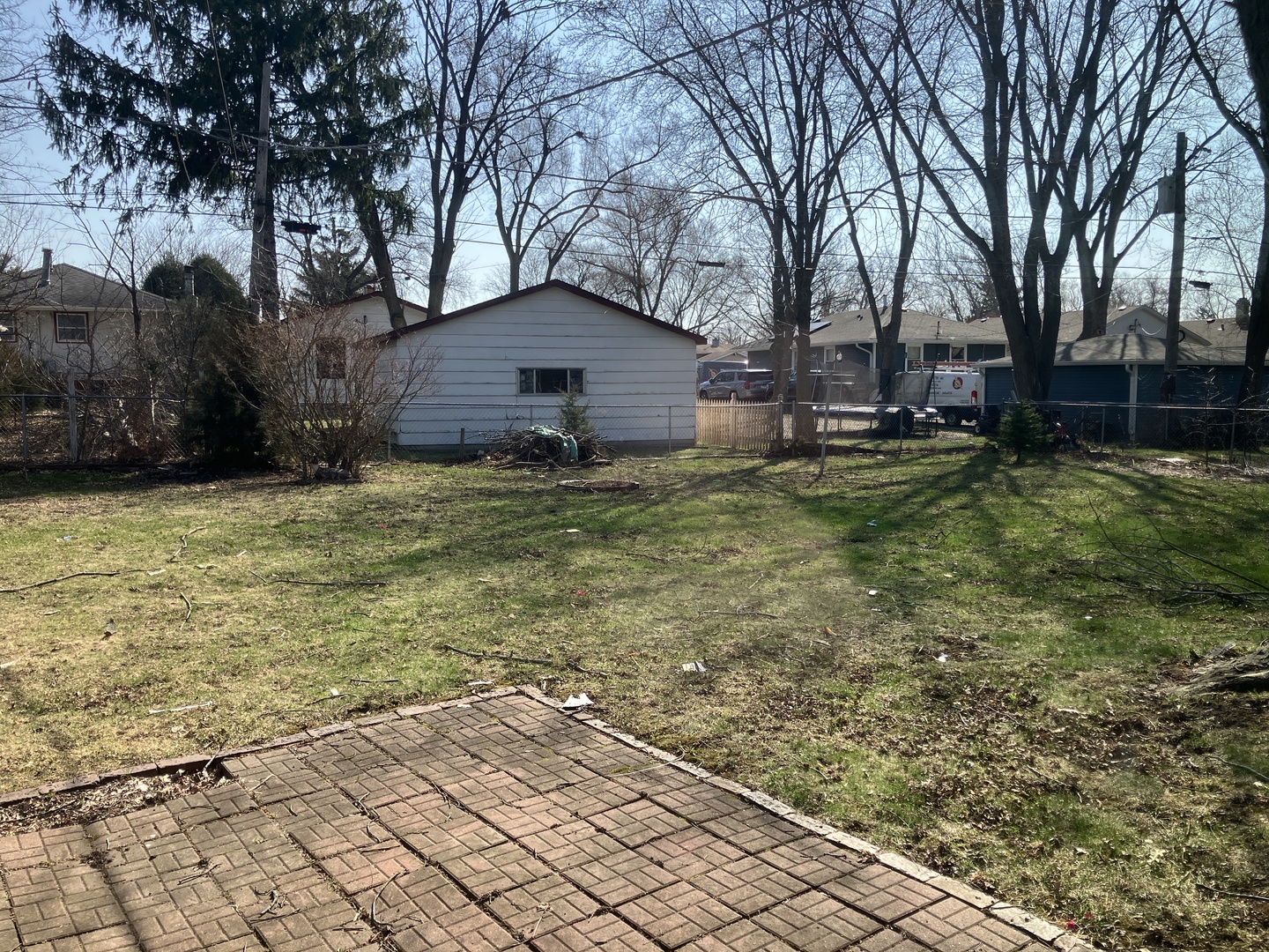 1511 N Poplar Avenue