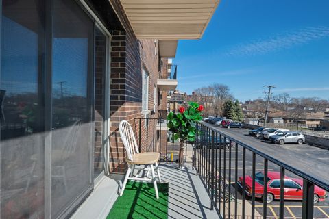 Tiny photo for 9445 Kenton Avenue #207, Skokie, IL 60076 (MLS # 12609870)