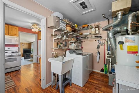 Tiny photo for 3201 Kemman Avenue, Brookfield, IL 60513 (MLS # 12650645)