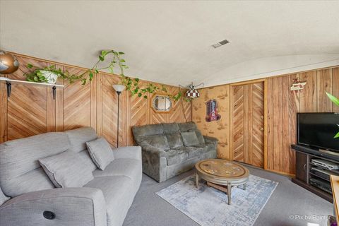 Tiny photo for 3201 Kemman Avenue, Brookfield, IL 60513 (MLS # 12650645)