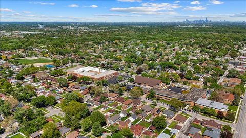 Tiny photo for 3201 Kemman Avenue, Brookfield, IL 60513 (MLS # 12650645)