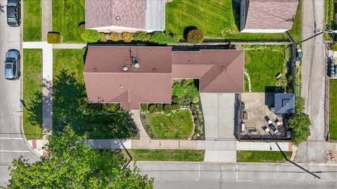 Tiny photo for 3201 Kemman Avenue, Brookfield, IL 60513 (MLS # 12650645)