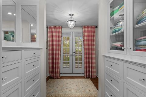 Tiny photo for 701 E Center Avenue, Lake Bluff, IL 60044 (MLS # 12447348)