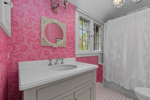 Tiny photo for 701 E Center Avenue, Lake Bluff, IL 60044 (MLS # 12447348)