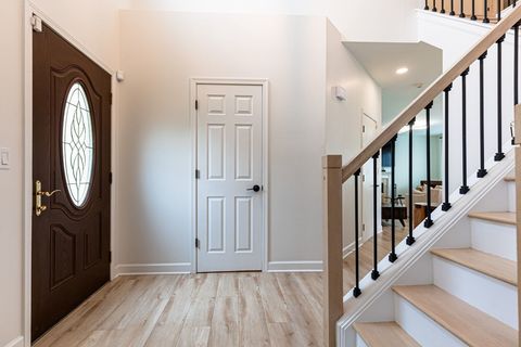 Tiny photo for 4761 Highwood Lane, Lake In The Hills, IL 60156 (MLS # 12497004)