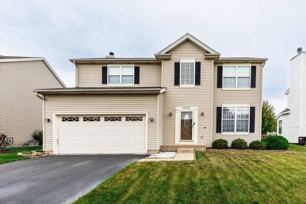 Photo for 4761 Highwood Lane, Lake In The Hills, IL 60156 (MLS # 12497004)