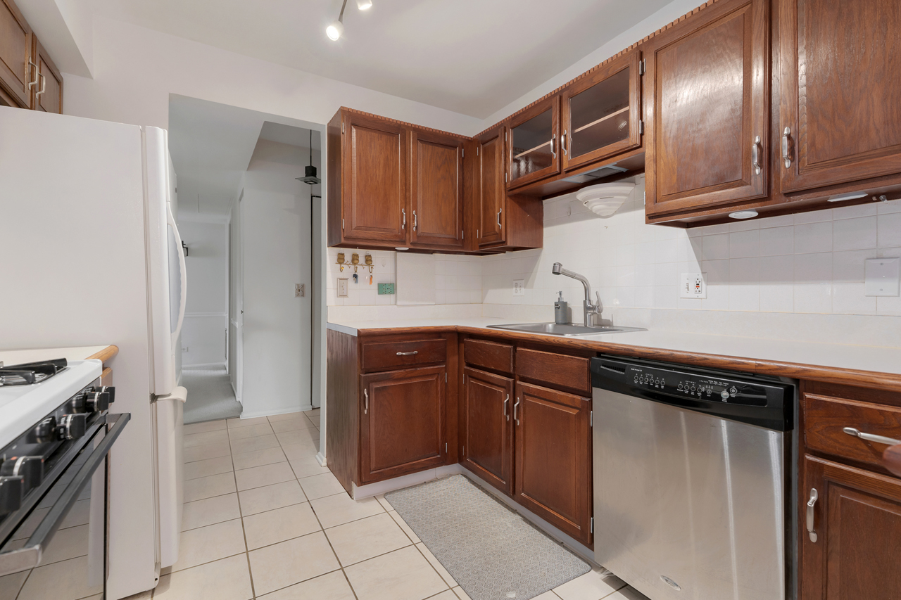 850 Wellington Avenue 311