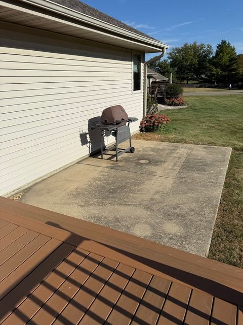 Tiny photo for 3127 Sandy Pointe Drive #0, Freeport, IL 61032 (MLS # 12482626)