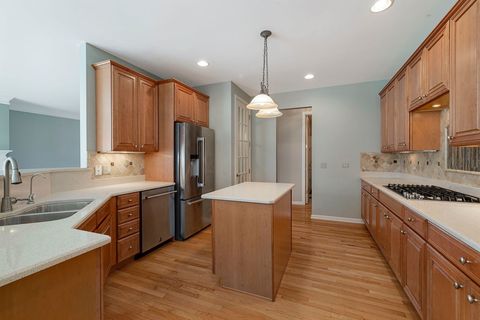 Tiny photo for 7 Chaco Court, South Barrington, IL 60010 (MLS # 12554861)