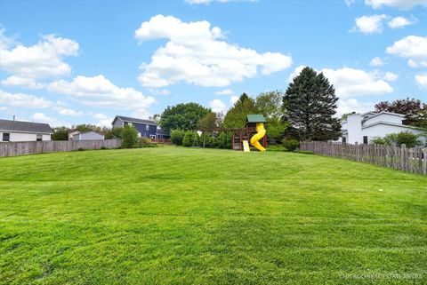 Tiny photo for 2777 Colonial Drive, Elgin, IL 60124 (MLS # 12636891)