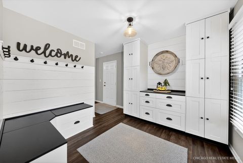 Tiny photo for 2777 Colonial Drive, Elgin, IL 60124 (MLS # 12636891)