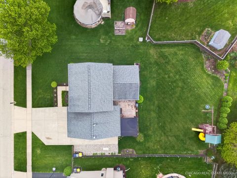 Tiny photo for 2777 Colonial Drive, Elgin, IL 60124 (MLS # 12636891)