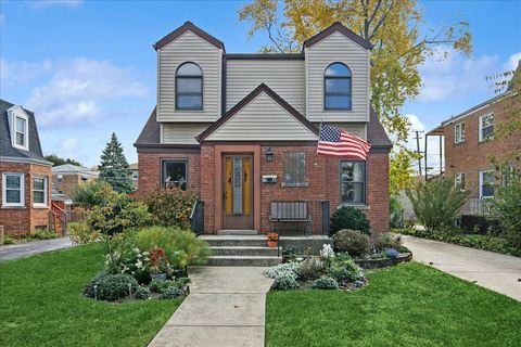 Photo of 7531 W Cleveland Street, Niles, IL 60714 (MLS # 12403319)