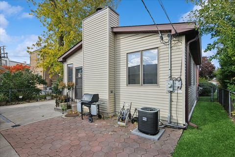 Tiny photo for 7531 W Cleveland Street, Niles, IL 60714 (MLS # 12403319)
