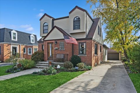Tiny photo for 7531 W Cleveland Street, Niles, IL 60714 (MLS # 12403319)