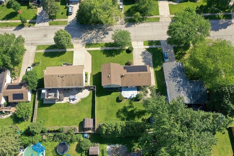 Tiny photo for 5112 W Greenbrier Drive, McHenry, IL 60050 (MLS # 12740761)