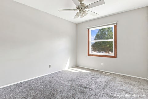 Tiny photo for 5112 W Greenbrier Drive, McHenry, IL 60050 (MLS # 12740761)