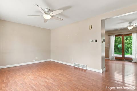 Tiny photo for 5112 W Greenbrier Drive, McHenry, IL 60050 (MLS # 12740761)