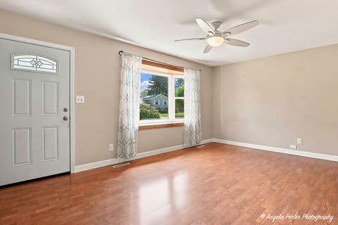 Tiny photo for 5112 W Greenbrier Drive, McHenry, IL 60050 (MLS # 12740761)