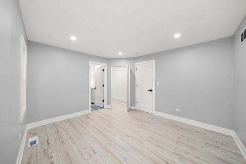 Tiny photo for 3723 W 104th Street, Chicago, IL 60655 (MLS # 12486631)