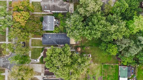 Tiny photo for 3723 W 104th Street, Chicago, IL 60655 (MLS # 12486631)