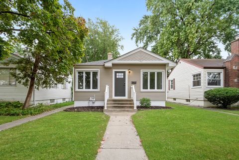 Photo of 3723 W 104th Street, Chicago, IL 60655 (MLS # 12486631)