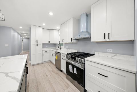 Tiny photo for 3723 W 104th Street, Chicago, IL 60655 (MLS # 12486631)