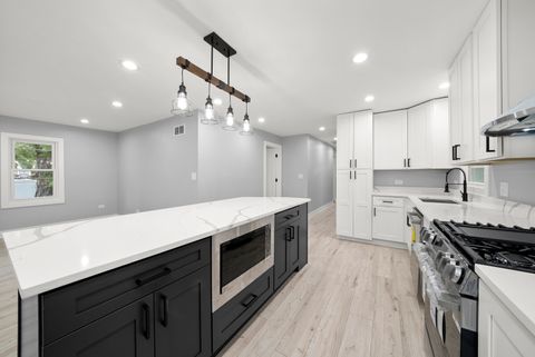 Tiny photo for 3723 W 104th Street, Chicago, IL 60655 (MLS # 12486631)