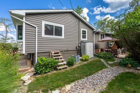 Tiny photo for 204 Chestnut Street, Leclaire, IA 52753 (MLS # 12727426)