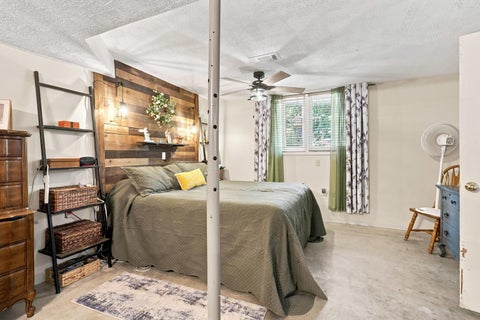 Tiny photo for 204 Chestnut Street, Leclaire, IA 52753 (MLS # 12727426)
