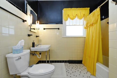 Tiny photo for 260 W 15th Place, Chicago Heights, IL 60411 (MLS # 12531184)