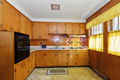 Tiny photo for 260 W 15th Place, Chicago Heights, IL 60411 (MLS # 12531184)