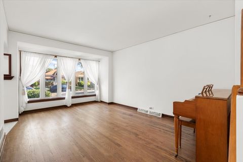 Tiny photo for 5152 S Lawler Street, Chicago, IL 60638 (MLS # 12487118)