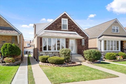 Tiny photo for 5152 S Lawler Street, Chicago, IL 60638 (MLS # 12487118)