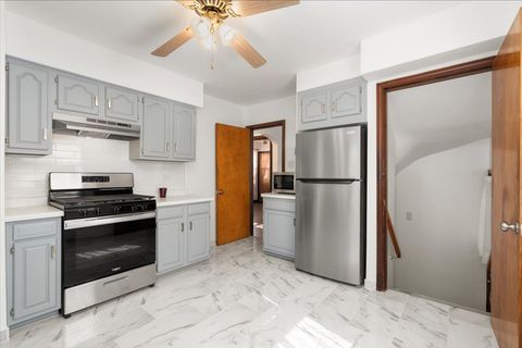 Tiny photo for 5152 S Lawler Street, Chicago, IL 60638 (MLS # 12487118)