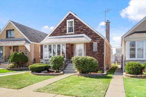 Photo of 5152 S Lawler Street, Chicago, IL 60638 (MLS # 12487118)